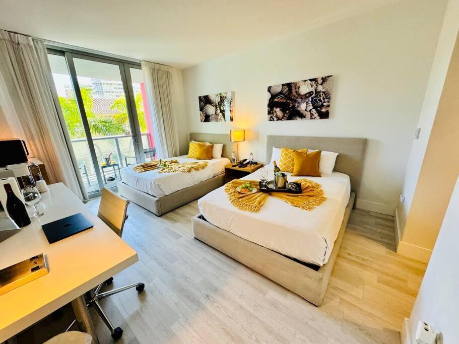 Beachwalk Resort & Condos Hallandale Beach Exterior foto