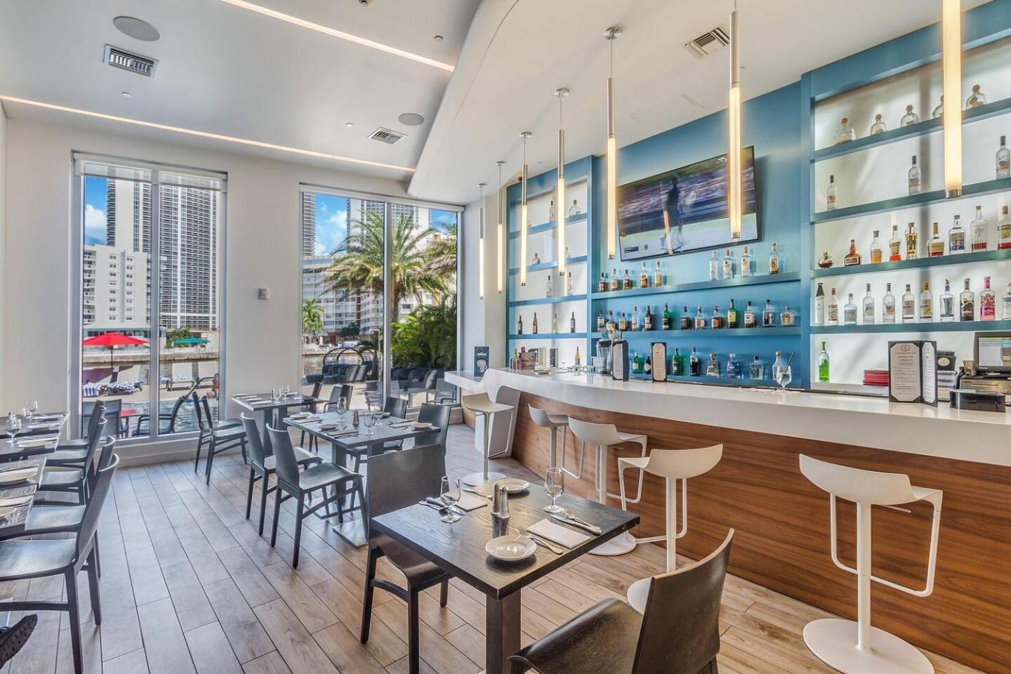Beachwalk Resort & Condos Hallandale Beach Exterior foto